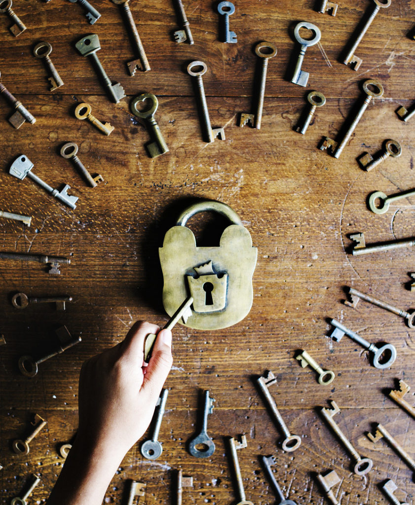 One lock with several keys Home Exclusive est votre chasseur immobilier sur le Pays Basque et les Landes
